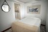 Rent by room in Rio de Janeiro - Suite in a guesthouse with a pool | PV-ST5