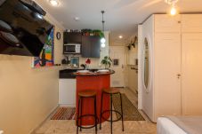 Studio in Rio de Janeiro - Boutique studio 4 minutes from Copacabana Beach | JC702B