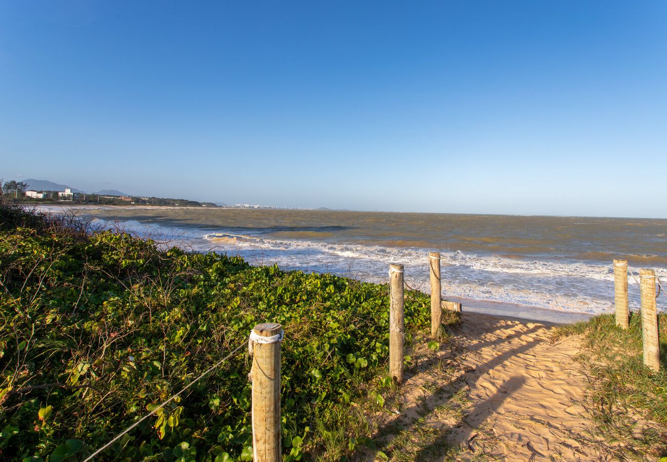 Apartment in Guarapari - Apto Pet Friendly com Garagem na Enseada Azul