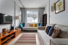 Apartment in Rio de Janeiro - 5 minutes from Copacabana Beach | BR1105