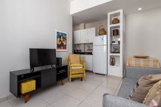 Studio in Rio de Janeiro - 3 minutes from Copacabana Beach | NSC505
