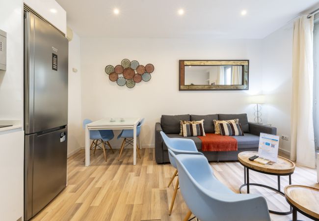 Apartamento en Madrid - Modern Madrid Downtown Puerta Del Sol M (PRE4B) Apartamento en Madrid - Modern Madrid Downtown Puerta Del Sol M (PRE4B)