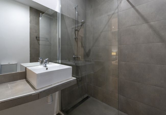 Apartamento en Madrid - Modern Madrid Downtown Puerta Del Sol M (PRE4B) Apartamento en Madrid - Modern Madrid Downtown Puerta Del Sol M (PRE4B)