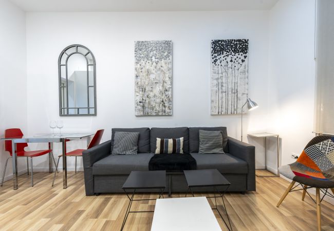 Apartamento en Madrid - Modern Madrid Downtown Puerta Del Sol M (PRE2B) Apartamento en Madrid - Modern Madrid Downtown Puerta Del Sol M (PRE2B)