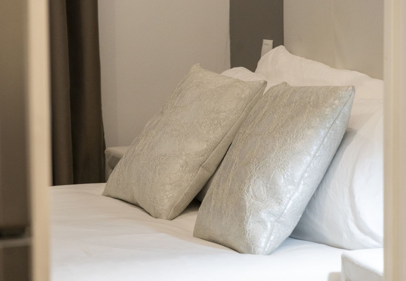 Apartamento en Madrid - Modern Madrid Downtown Puerta Del Sol M (PRE2B) Apartamento en Madrid - Modern Madrid Downtown Puerta Del Sol M (PRE2B)