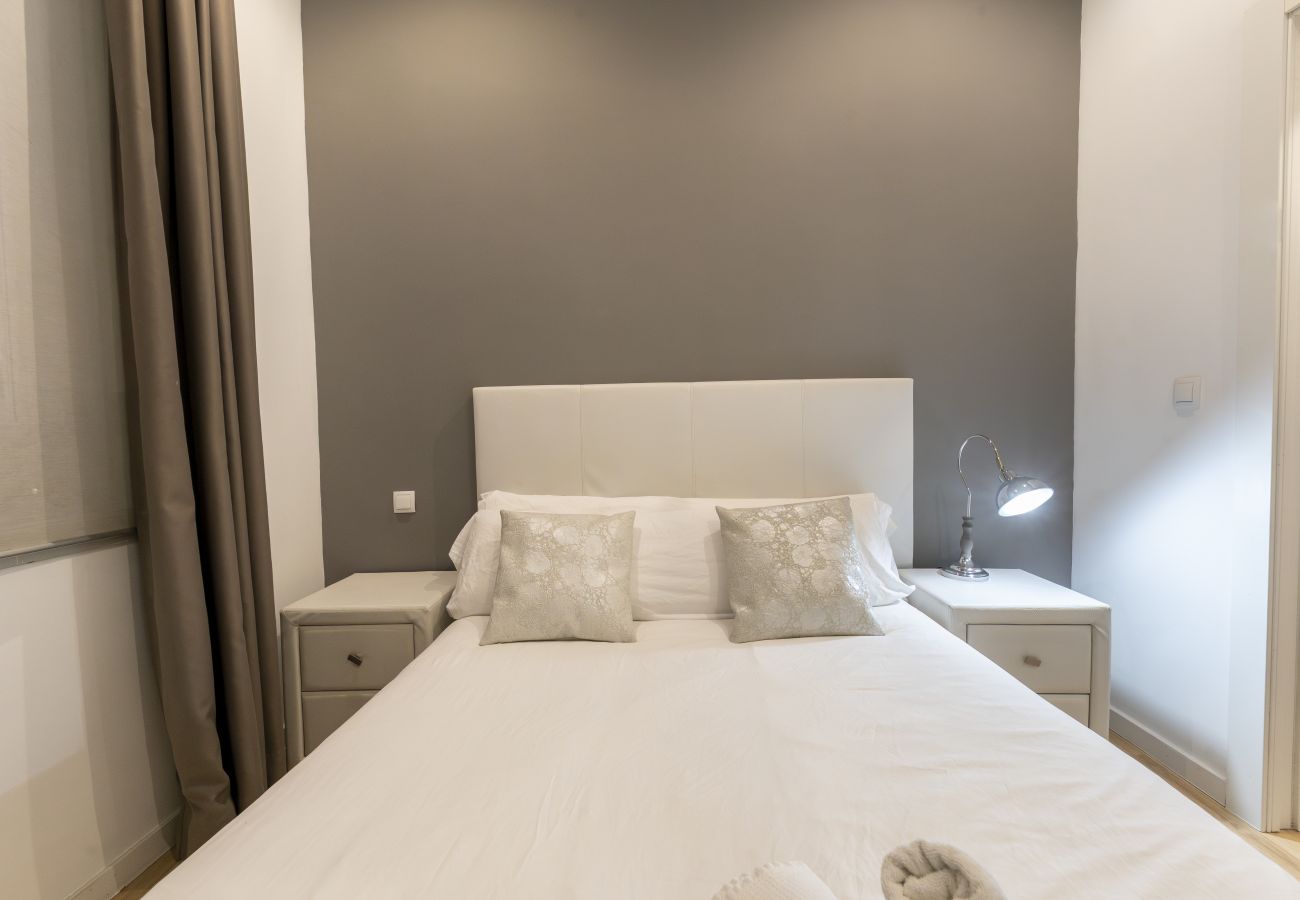 Apartamento en Madrid - Modern Madrid Downtown Puerta Del Sol M (PRE2B) Apartamento en Madrid - Modern Madrid Downtown Puerta Del Sol M (PRE2B)