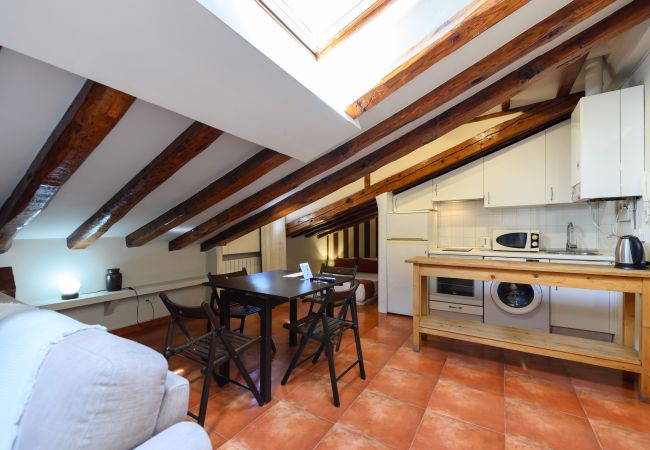 Estudio en Madrid - MADRID Downtown Puerta del Sol - Teatros Gran Via- Atocha Station Cozy Estudio 2 Pax Estudio en Madrid - MADRID Downtown Puerta del Sol - Teatros Gran Via- Atocha Station Cozy Estudio 2 Pax