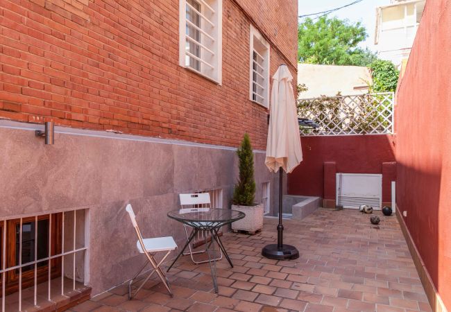 Apartamento en Madrid - GARDEN House Downtown MADRID CENTRO-IFEMA-AEROPUERTO. 2 ROOMS 6 PAX GARDEN Apartamento en Madrid - GARDEN House Downtown MADRID CENTRO-IFEMA-AEROPUERTO. 2 ROOMS 6 PAX GARDEN