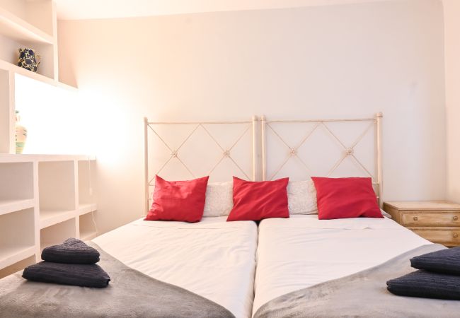 Apartamento en Madrid - GARDEN House Downtown MADRID CENTRO-IFEMA-AEROPUERTO. 2 ROOMS 6 PAX GARDEN Apartamento en Madrid - GARDEN House Downtown MADRID CENTRO-IFEMA-AEROPUERTO. 2 ROOMS 6 PAX GARDEN