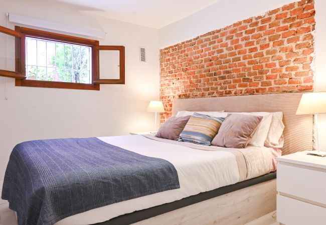 Apartamento en Madrid - GARDEN House Downtown MADRID CENTRO-IFEMA-AEROPUERTO. 2 ROOMS 6 PAX GARDEN Apartamento en Madrid - GARDEN House Downtown MADRID CENTRO-IFEMA-AEROPUERTO. 2 ROOMS 6 PAX GARDEN