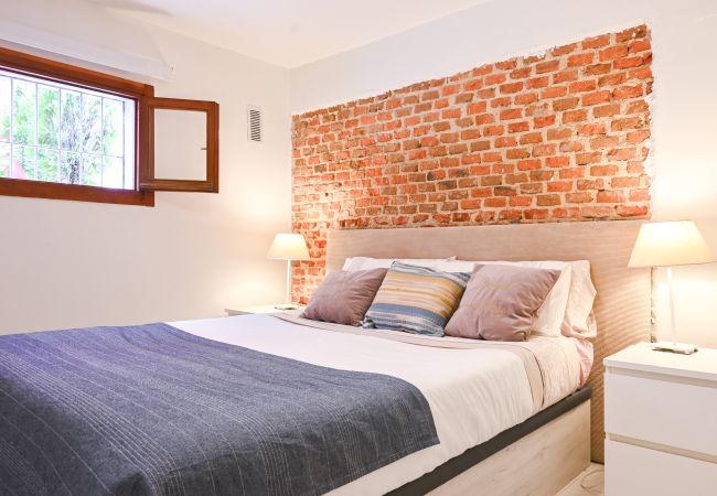 Apartamento en Madrid - GARDEN House Downtown MADRID CENTRO-IFEMA-AEROPUERTO. 2 ROOMS 6 PAX GARDEN Apartamento en Madrid - GARDEN House Downtown MADRID CENTRO-IFEMA-AEROPUERTO. 2 ROOMS 6 PAX GARDEN