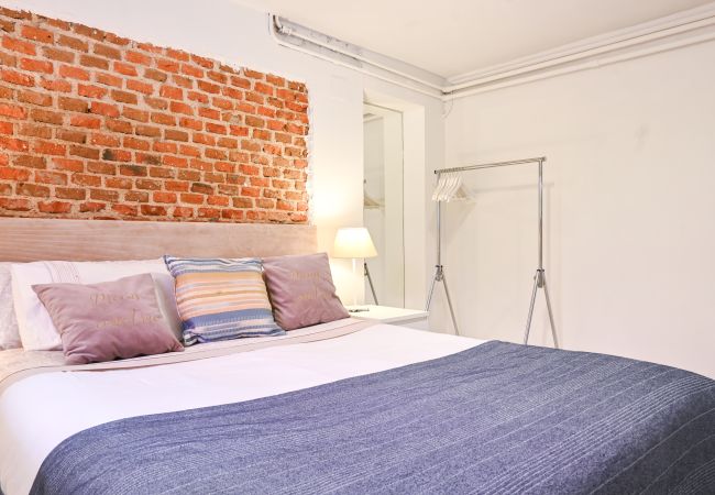 Apartamento en Madrid - GARDEN House Downtown MADRID CENTRO-IFEMA-AEROPUERTO. 2 ROOMS 6 PAX GARDEN Apartamento en Madrid - GARDEN House Downtown MADRID CENTRO-IFEMA-AEROPUERTO. 2 ROOMS 6 PAX GARDEN