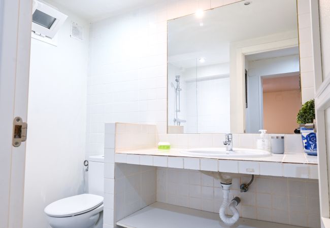 Apartamento en Madrid - GARDEN House Downtown MADRID CENTRO-IFEMA-AEROPUERTO. 2 ROOMS 6 PAX GARDEN Apartamento en Madrid - GARDEN House Downtown MADRID CENTRO-IFEMA-AEROPUERTO. 2 ROOMS 6 PAX GARDEN