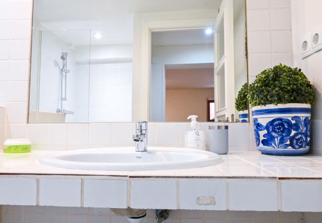 Apartamento en Madrid - GARDEN House Downtown MADRID CENTRO-IFEMA-AEROPUERTO. 2 ROOMS 6 PAX GARDEN Apartamento en Madrid - GARDEN House Downtown MADRID CENTRO-IFEMA-AEROPUERTO. 2 ROOMS 6 PAX GARDEN