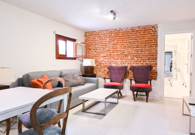 Apartamento en Madrid - GARDEN House Downtown MADRID CENTRO-IFEMA-AEROPUERTO. 2 ROOMS 6 PAX GARDEN Apartamento en Madrid - GARDEN House Downtown MADRID CENTRO-IFEMA-AEROPUERTO. 2 ROOMS 6 PAX GARDEN