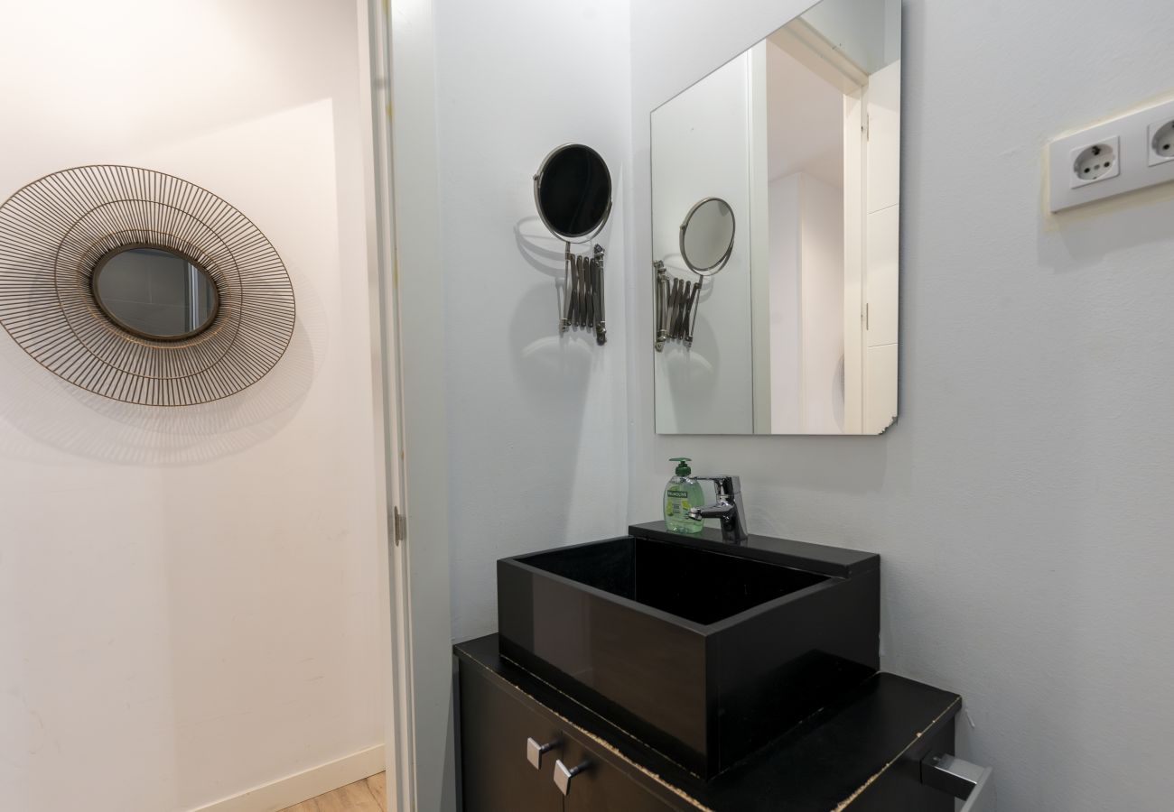 Apartamento en Madrid - Apartment Madrid Downtown Puerta del Sol M (PRE3C) Apartamento en Madrid - Apartment Madrid Downtown Puerta del Sol M (PRE3C)