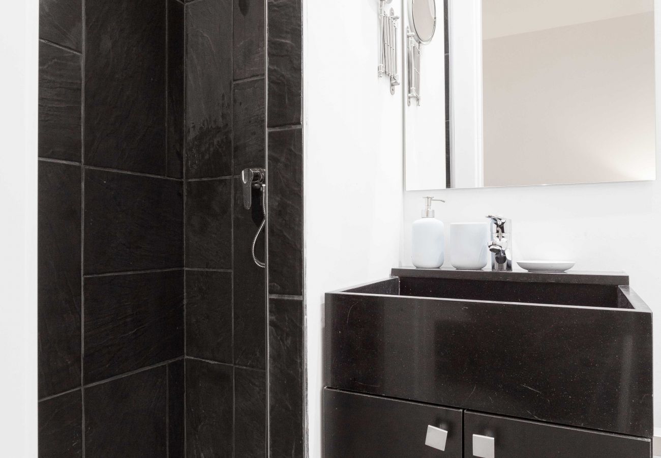 Apartamento en Madrid - Modern Madrid Downtown Puerta Del Sol M (PRE3B) Apartamento en Madrid - Modern Madrid Downtown Puerta Del Sol M (PRE3B)