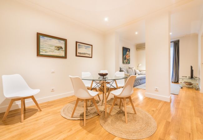 Apartamento en Madrid -  BIG Apartment Downtown Madrid Malasaña M (MAL27) Apartamento en Madrid -  BIG Apartment Downtown Madrid Malasaña M (MAL27)