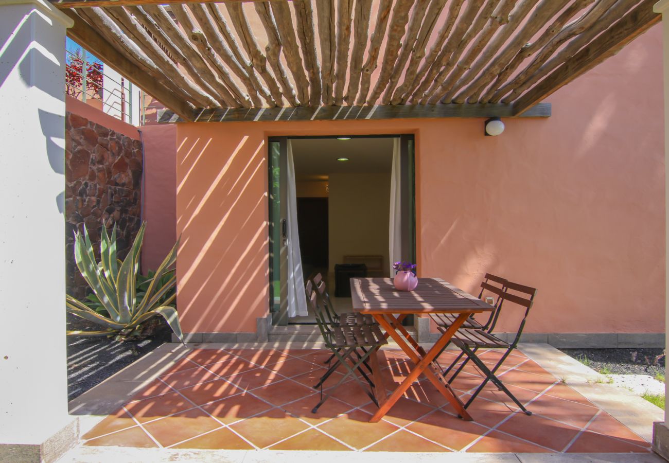 Villa en San Bartolomé de Tirajana - HomeForGuest Salobre Villa, 5PAX, WIFI, POOL, GREAT VIEWS  Villa en San Bartolomé de Tirajana - HomeForGuest Salobre Villa, 5PAX, WIFI, POOL, GREAT VIEWS
