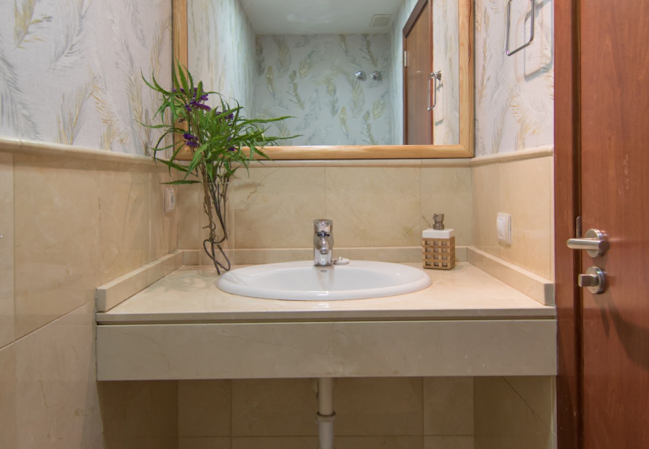 Villa en San Bartolomé de Tirajana - HomeForGuest Salobre Villa, 5PAX, WIFI, POOL, GREAT VIEWS  Villa en San Bartolomé de Tirajana - HomeForGuest Salobre Villa, 5PAX, WIFI, POOL, GREAT VIEWS