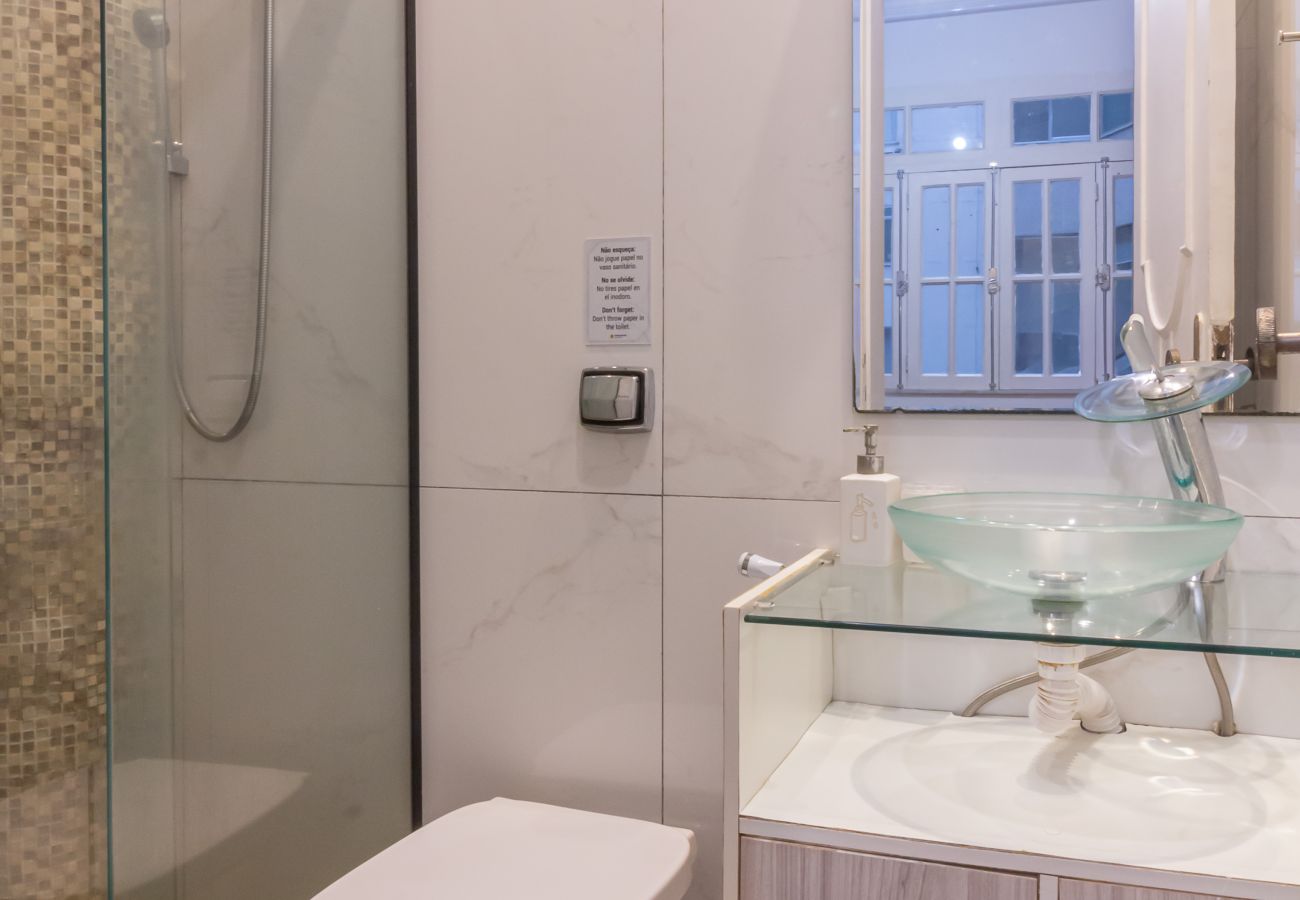 Apartamento en Rio de Janeiro - A 2 minutos de la playa de Copacabana | A306 Apartamento en Rio de Janeiro - A 2 minutos de la playa de Copacabana | A306