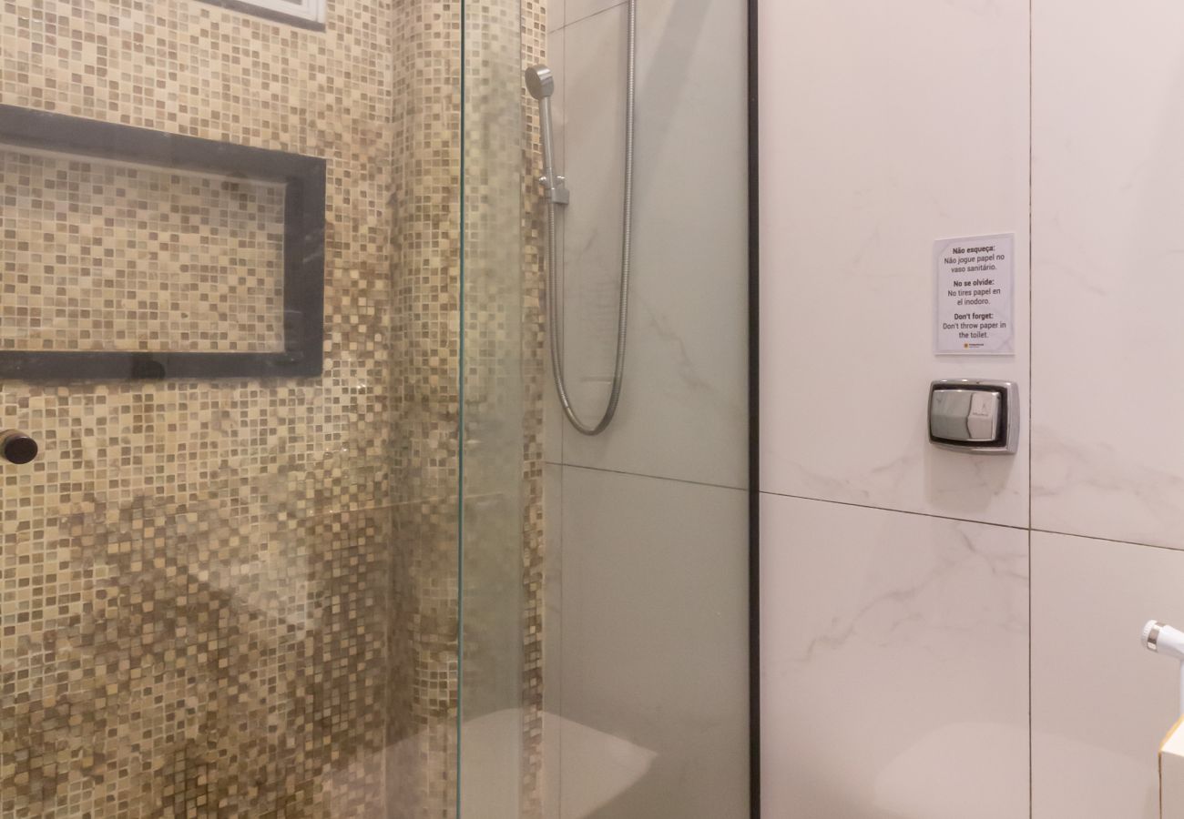 Apartamento en Rio de Janeiro - A 2 minutos de la playa de Copacabana | A306 Apartamento en Rio de Janeiro - A 2 minutos de la playa de Copacabana | A306