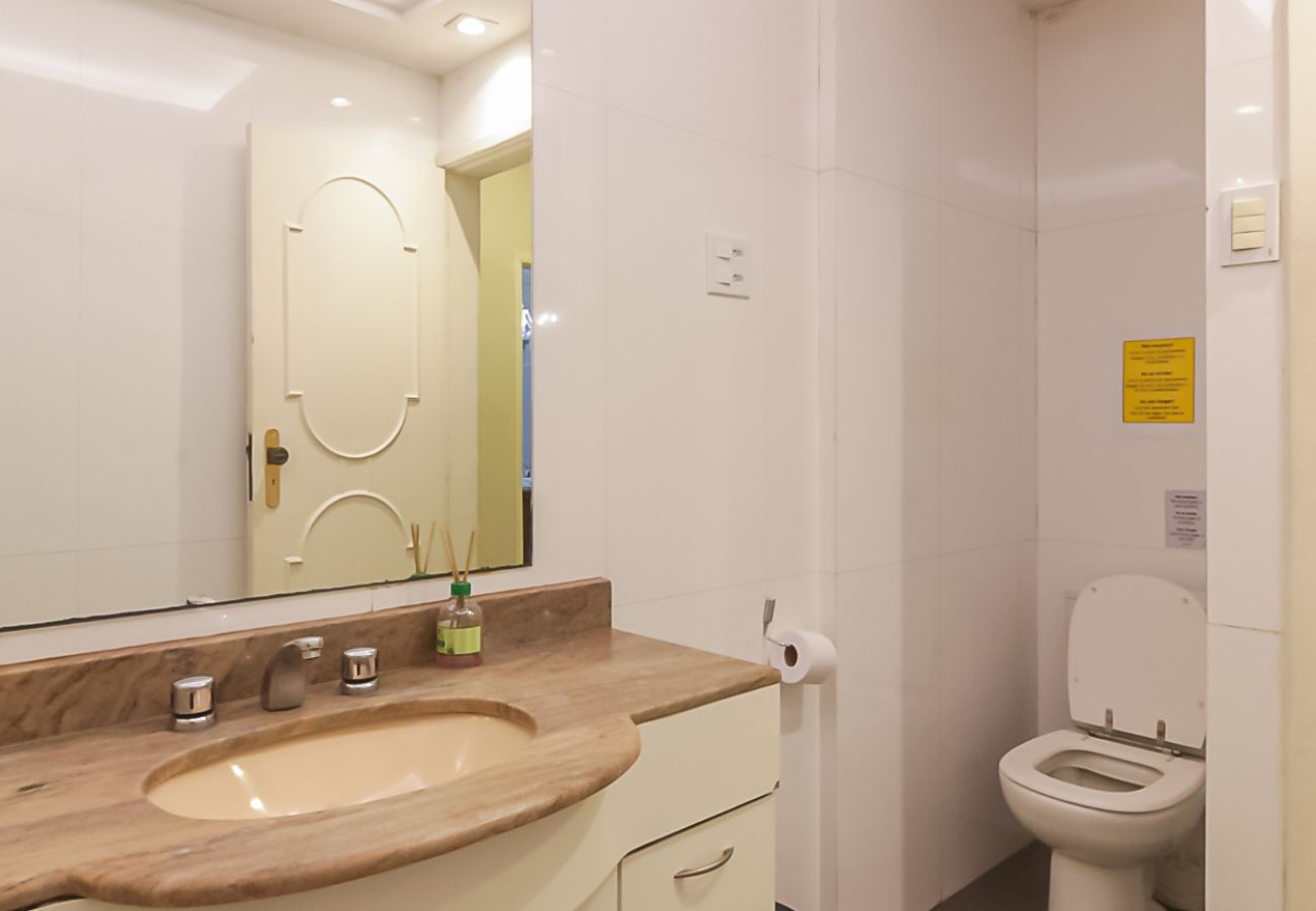Apartamento en Rio de Janeiro - A 2 minutos de la playa de Copacabana | A306 Apartamento en Rio de Janeiro - A 2 minutos de la playa de Copacabana | A306