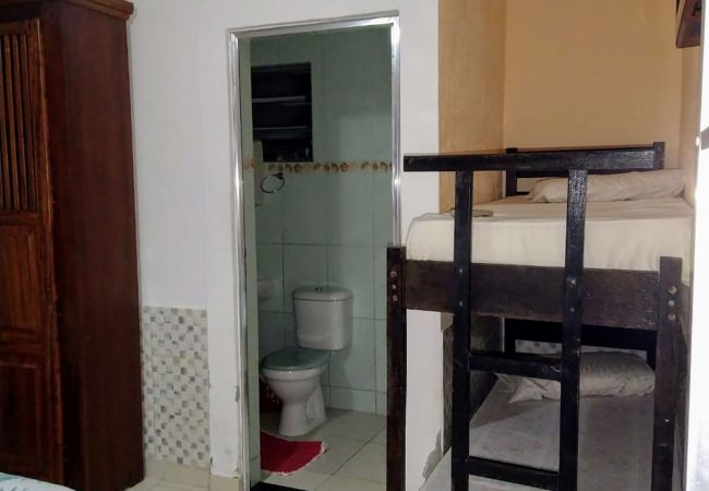 Alquiler por habitaciones en Caraguatatuba - Suíte 10 com wifi a 4 min da praia em Caraguá Alquiler por habitaciones en Caraguatatuba - Suíte 10 com wifi a 4 min da praia em Caraguá