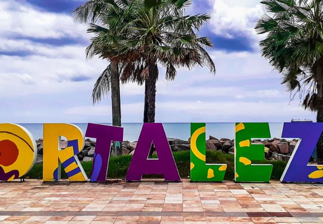 Apartamento en Fortaleza - Apto à beira-mar com wi-fi e piscina em Fortaleza Apartamento en Fortaleza - Apto à beira-mar com wi-fi e piscina em Fortaleza