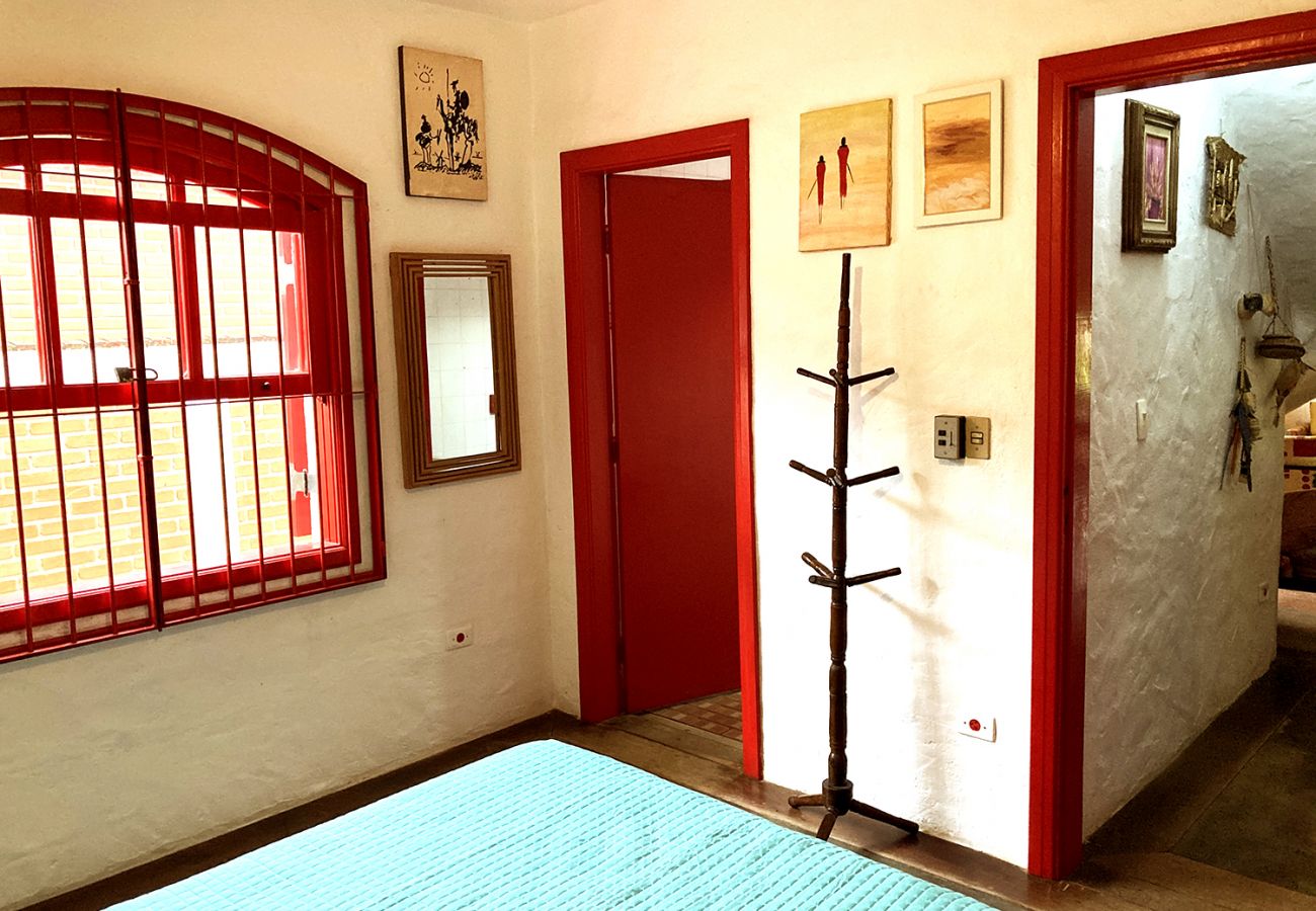 Casa en São Sebastião - Casa com lazer e WiFi a 100m da Praia de Guaecá/SP Casa en São Sebastião - Casa com lazer e WiFi a 100m da Praia de Guaecá/SP