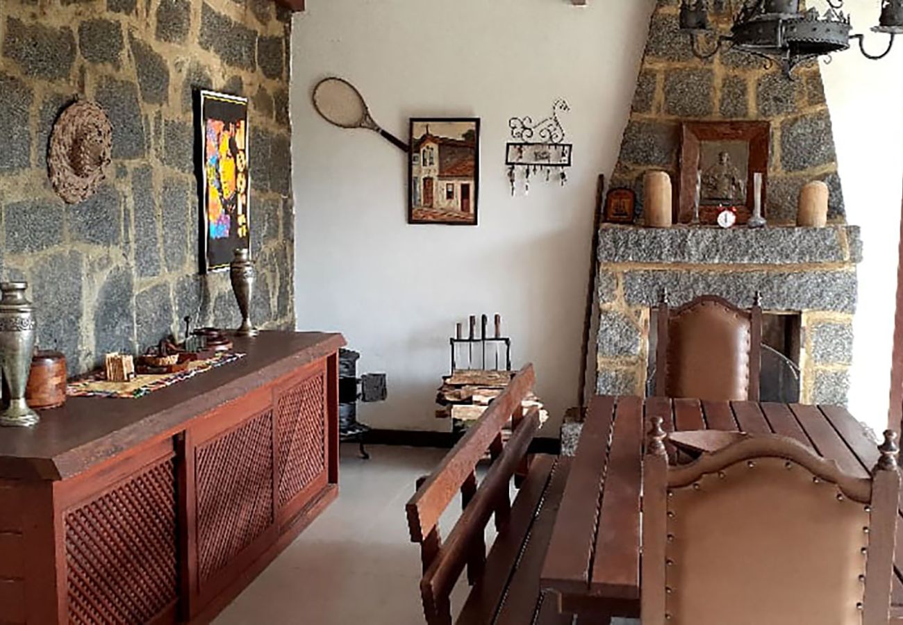 Casa rural en Cunha - Chácara com Wi-Fi, churrasqueira e lazer em Cunha Casa rural en Cunha - Chácara com Wi-Fi, churrasqueira e lazer em Cunha