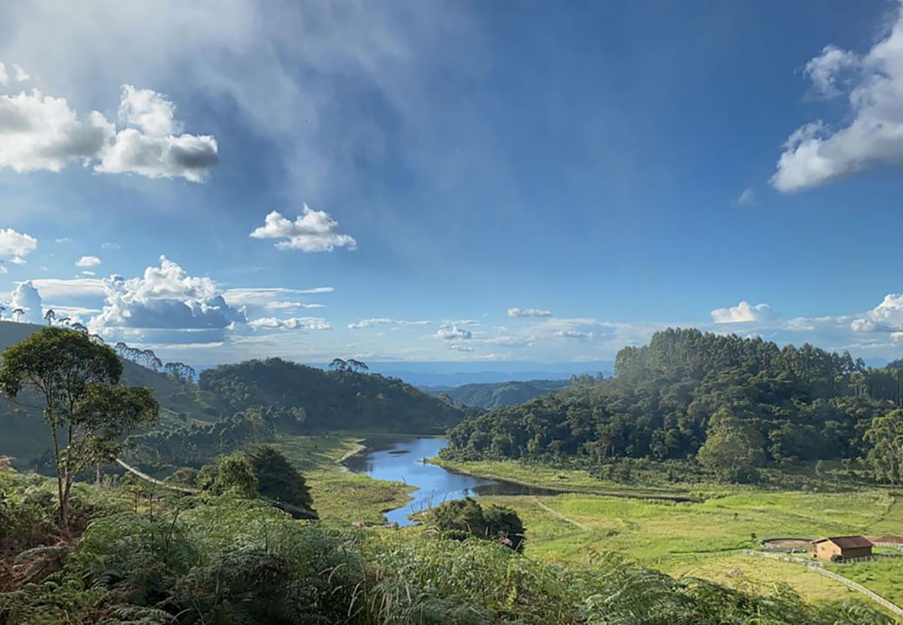 Casa rural en Cunha - Chácara com Wi-Fi, churrasqueira e lazer em Cunha Casa rural en Cunha - Chácara com Wi-Fi, churrasqueira e lazer em Cunha