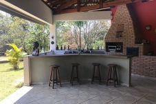 Casa en Campo Limpo Paulista - Chácara c WiFi, piscina,churrasq e salão de jogos