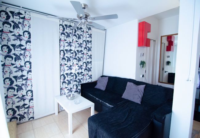 Apartamento en Madrid - Ático - Terraza 15m2 - CHUECA- 4 PAX Apartamento en Madrid - Ático - Terraza 15m2 - CHUECA- 4 PAX