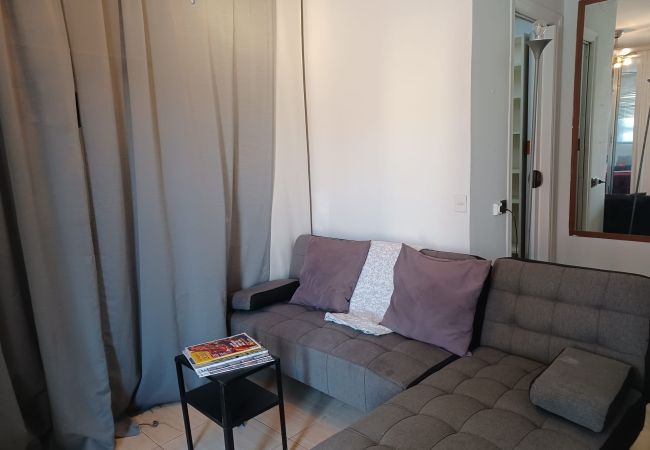 Apartamento en Madrid - Ático - Terraza 15m2 - CHUECA- 4 PAX Apartamento en Madrid - Ático - Terraza 15m2 - CHUECA- 4 PAX