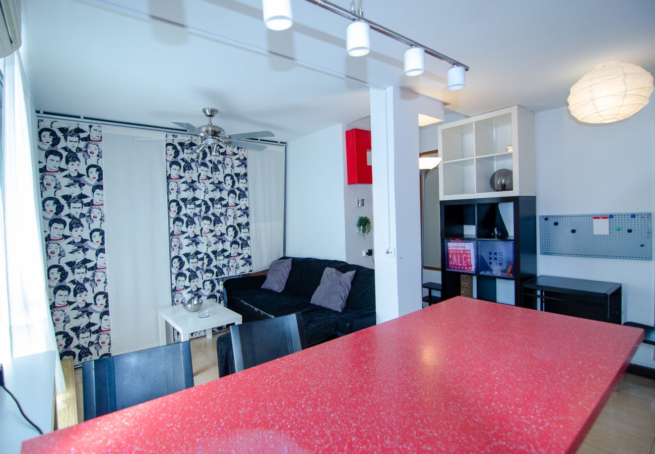 Apartamento en Madrid - Ático - Terraza 15m2 - CHUECA- 4 PAX Apartamento en Madrid - Ático - Terraza 15m2 - CHUECA- 4 PAX