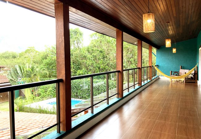 Casa en São Sebastião - Refúgio Perfeito: Conforto, Piscina e Praia! Casa en São Sebastião - Refúgio Perfeito: Conforto, Piscina e Praia!