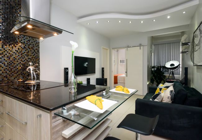 Cocina Cocina americana con vista a la TV