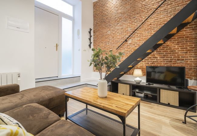 Apartamento en Madrid - Estiloso apartamento dúplex en Retiro.Temporal Apartamento en Madrid - Estiloso apartamento dúplex en Retiro.Temporal