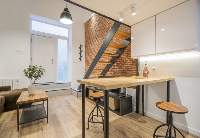 Apartamento en Madrid - Estiloso apartamento dúplex en Retiro.Temporal Apartamento en Madrid - Estiloso apartamento dúplex en Retiro.Temporal