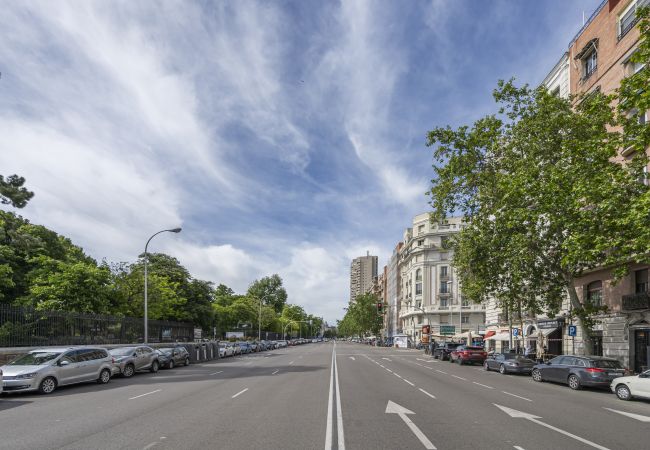 Apartamento en Madrid - Estiloso apartamento dúplex en Retiro.Temporal Apartamento en Madrid - Estiloso apartamento dúplex en Retiro.Temporal