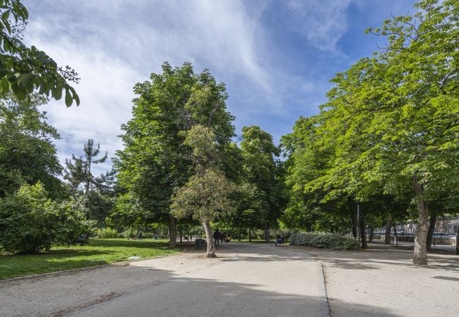 Apartamento en Madrid - Estiloso apartamento dúplex en Retiro.Temporal Apartamento en Madrid - Estiloso apartamento dúplex en Retiro.Temporal