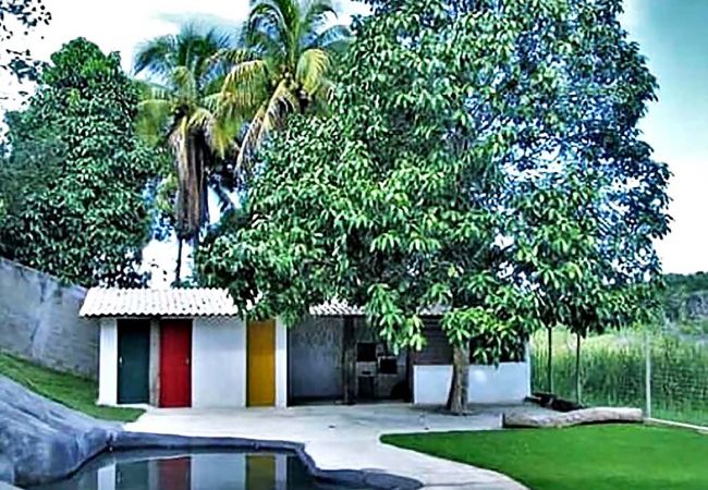 Apartamento en Guarapari - Suíte em Pousada c piscina e natureza em Meaípe/ES Apartamento en Guarapari - Suíte em Pousada c piscina e natureza em Meaípe/ES