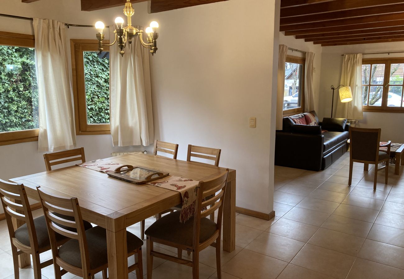 Casa en San Martin de los Andes - Casa Roble - Andarlibre Casa en San Martin de los Andes - Casa Roble - Andarlibre