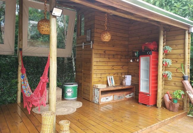 Casa en Caraguatatuba - Casa com piscina e churrasqueira em Massaguaçu/SP Casa en Caraguatatuba - Casa com piscina e churrasqueira em Massaguaçu/SP