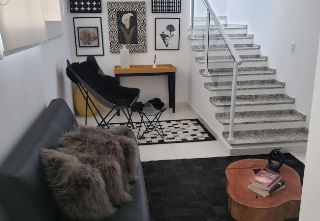 Casa en Caraguatatuba - Casa com piscina e churrasqueira em Massaguaçu/SP Casa en Caraguatatuba - Casa com piscina e churrasqueira em Massaguaçu/SP