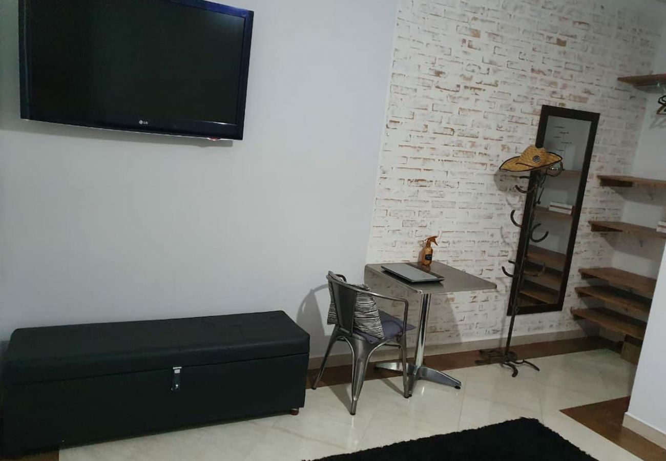 Casa en Caraguatatuba - Casa com piscina e churrasqueira em Massaguaçu/SP Casa en Caraguatatuba - Casa com piscina e churrasqueira em Massaguaçu/SP