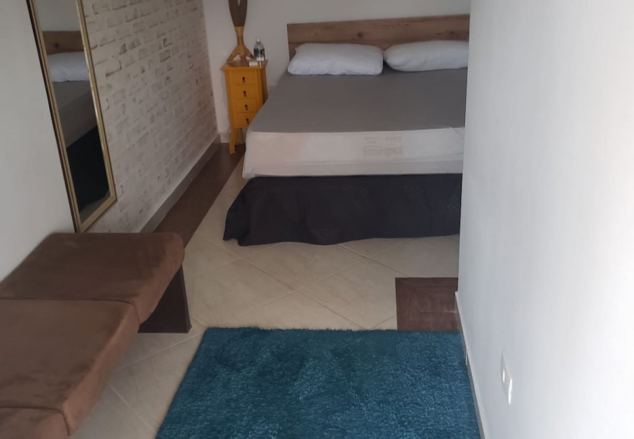 Casa en Caraguatatuba - Casa com piscina e churrasqueira em Massaguaçu/SP Casa en Caraguatatuba - Casa com piscina e churrasqueira em Massaguaçu/SP