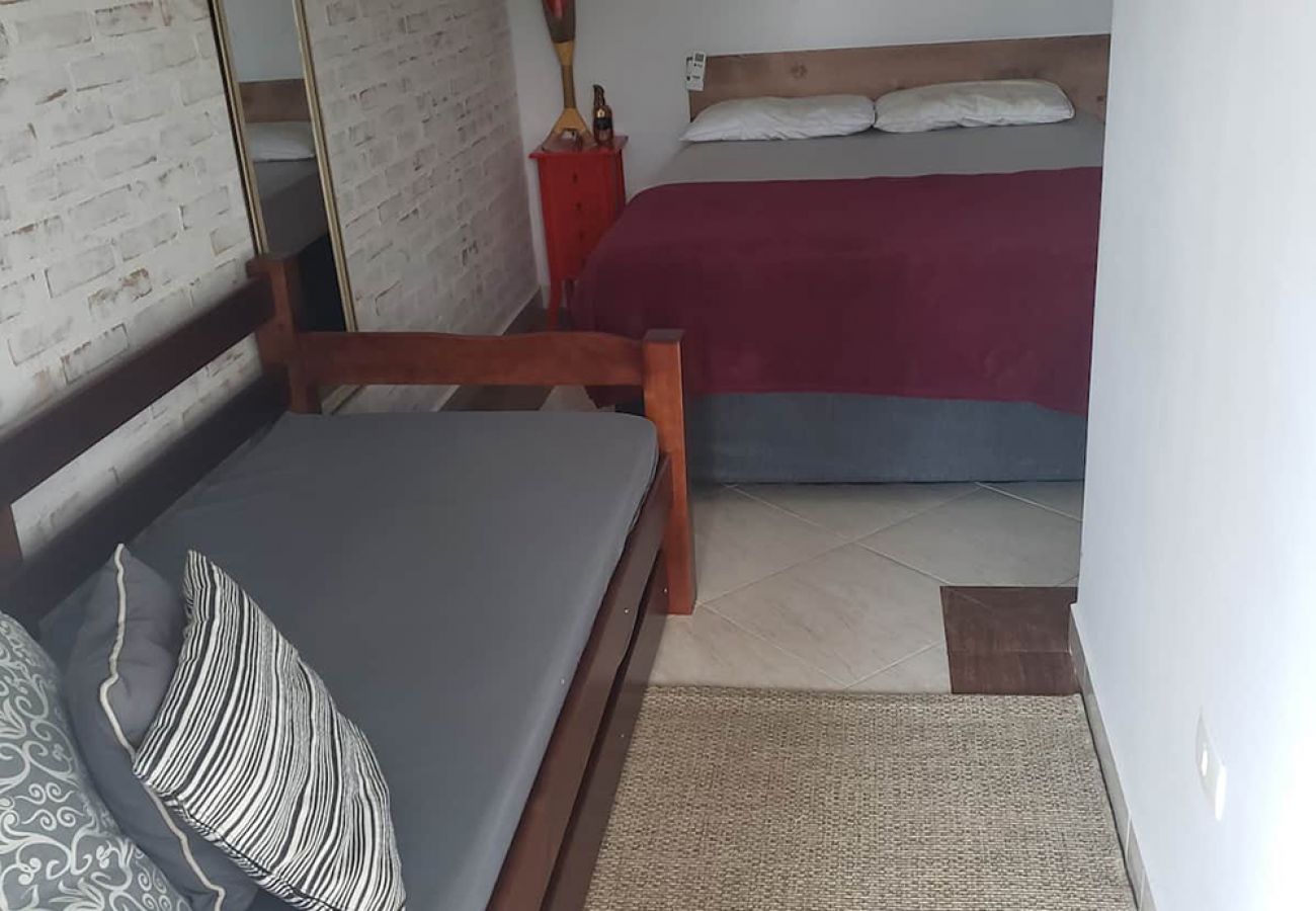 Casa en Caraguatatuba - Casa com piscina e churrasqueira em Massaguaçu/SP Casa en Caraguatatuba - Casa com piscina e churrasqueira em Massaguaçu/SP