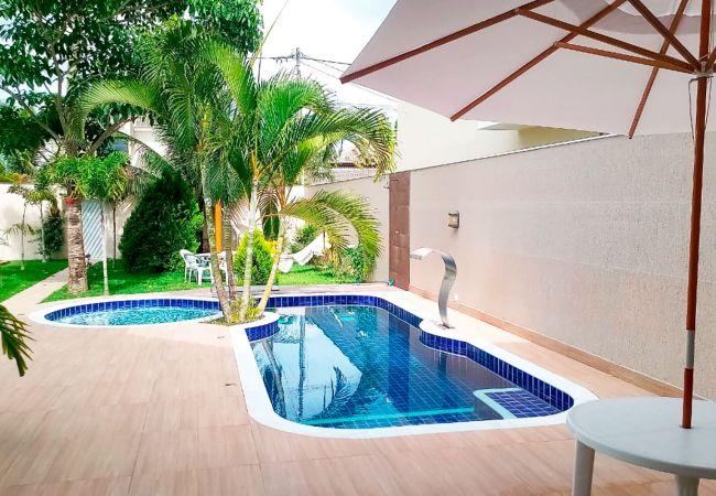 Casa en Porto Seguro - NOVO: Casa com ótima localização em Porto Seguro 